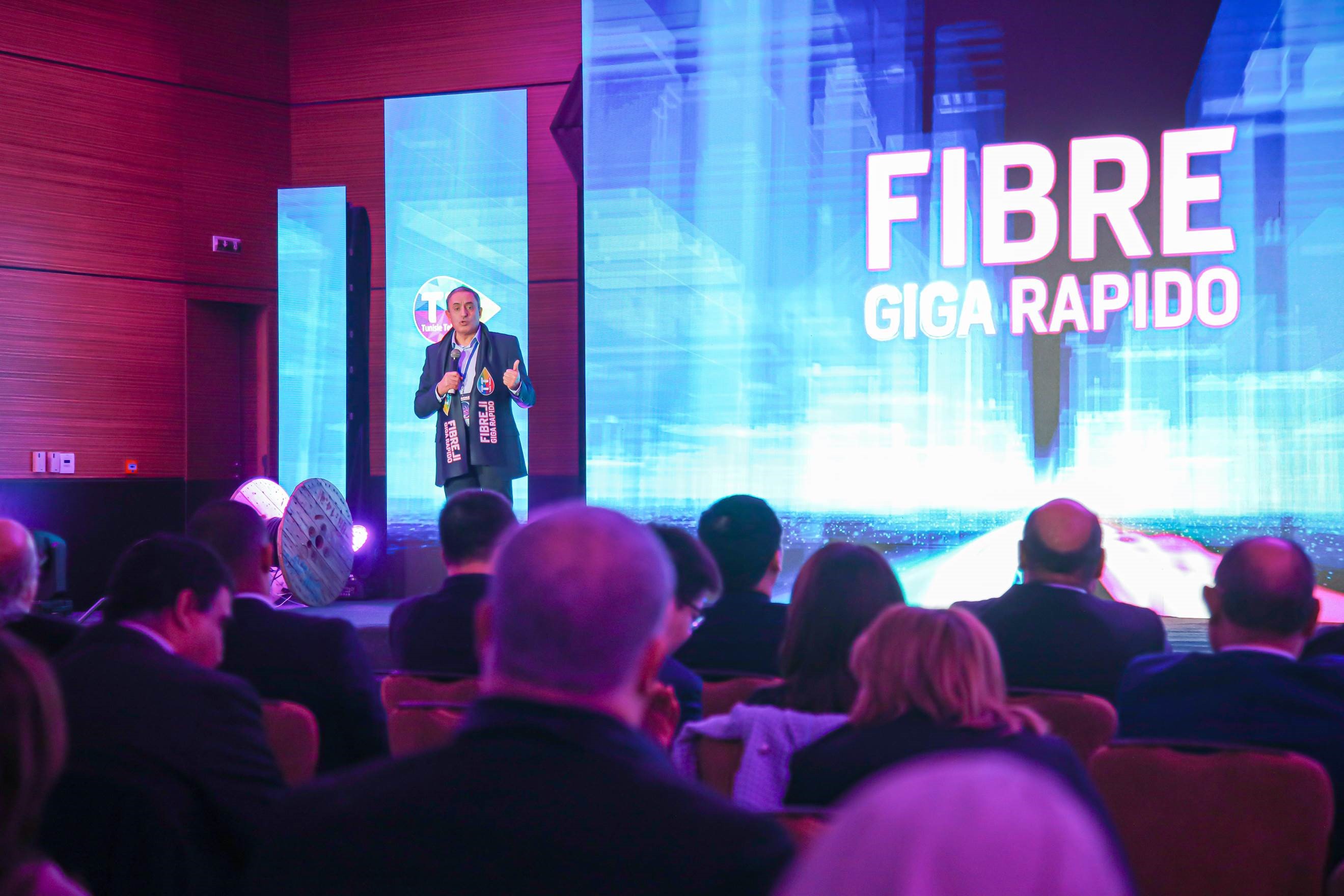 Tunisie Telecom lance avec succès et en avant-première sa fibre 1 Giga pour les particuliers